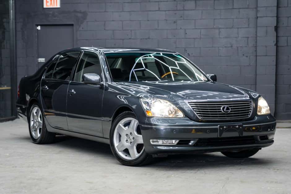 2005 Lexus LS Sedan sold for $26,500