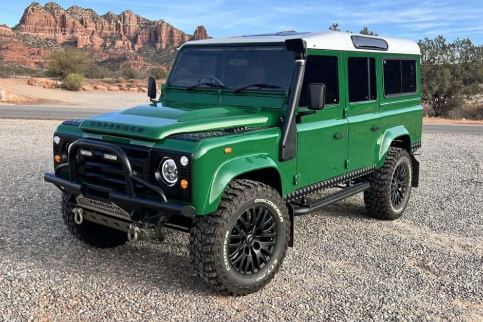 1989 Land Rover 110 / Defender 110 (Euro Spec) sold for $39,000