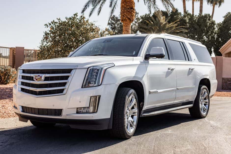 2016 Cadillac Escalade K2XL (2015-2020) sold for $29,000