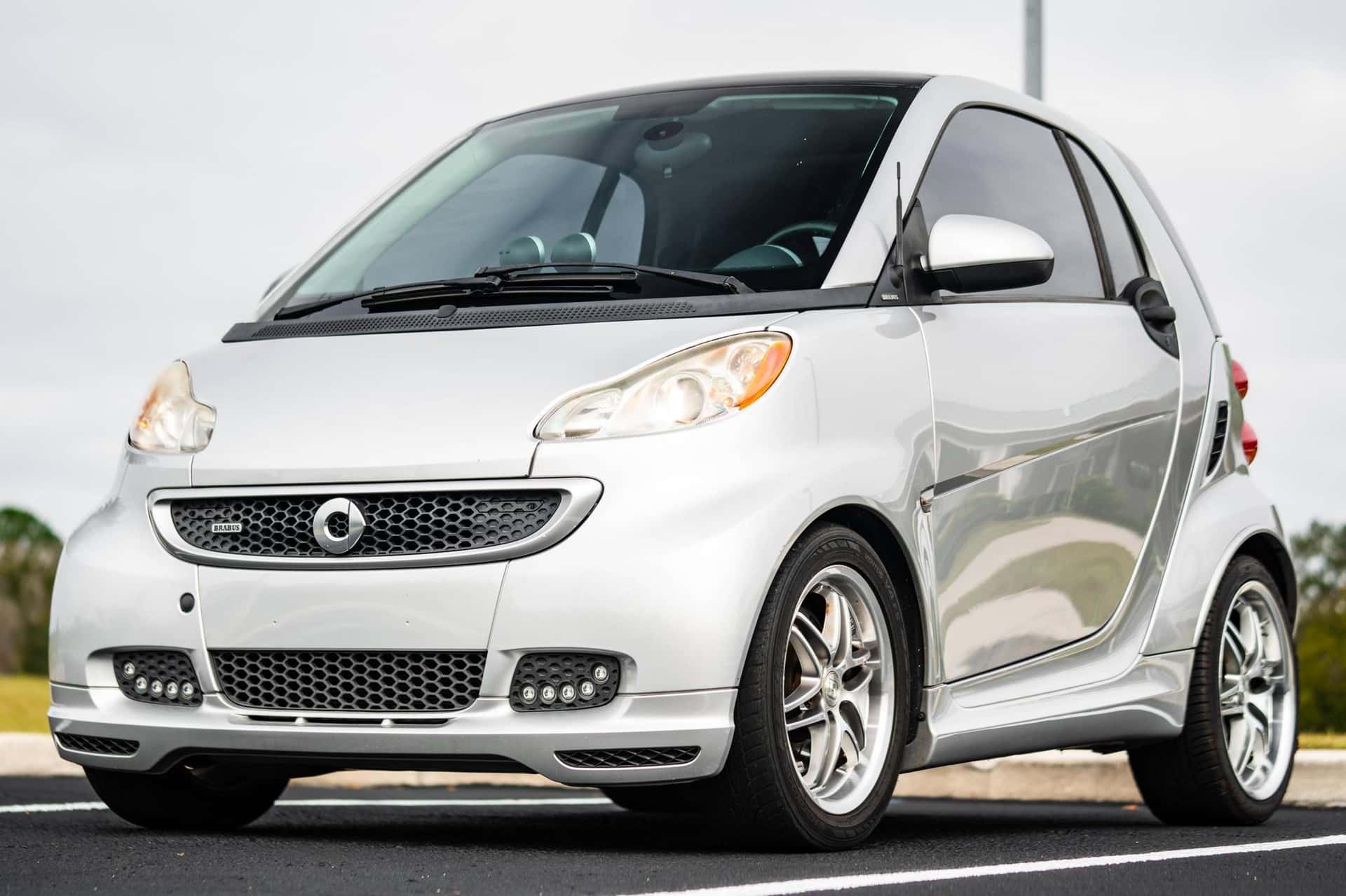 2013 Smart Fortwo sold for $7,100