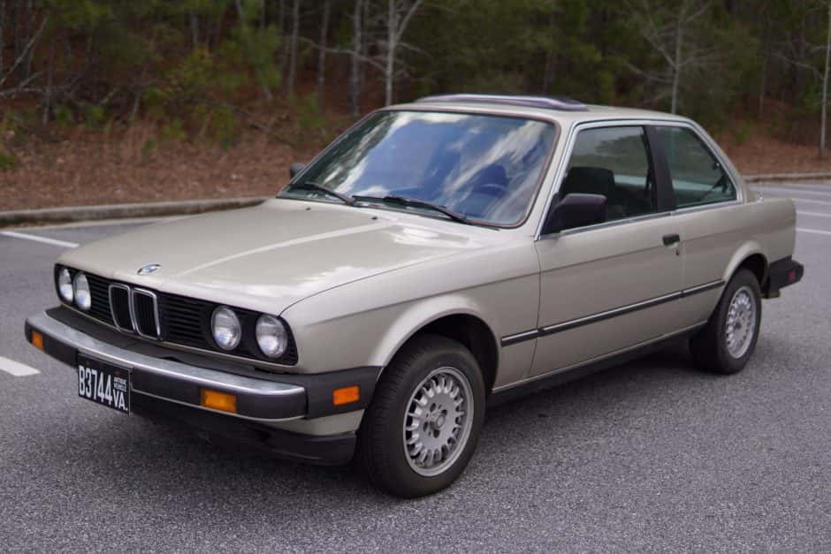 1985 BMW E30 3-Series Coupe sold for $4,011