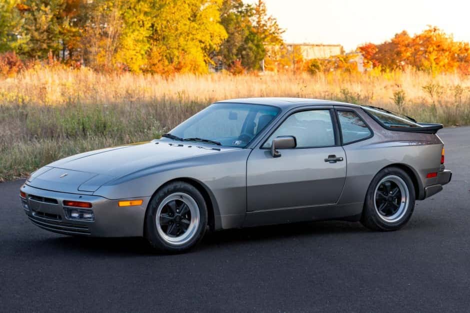 1986 Porsche 944 Turbo sold for $27,000