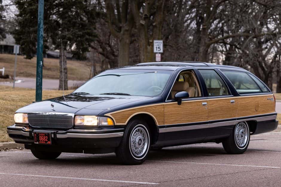 1991 Buick Roadmaster sold for $16,500