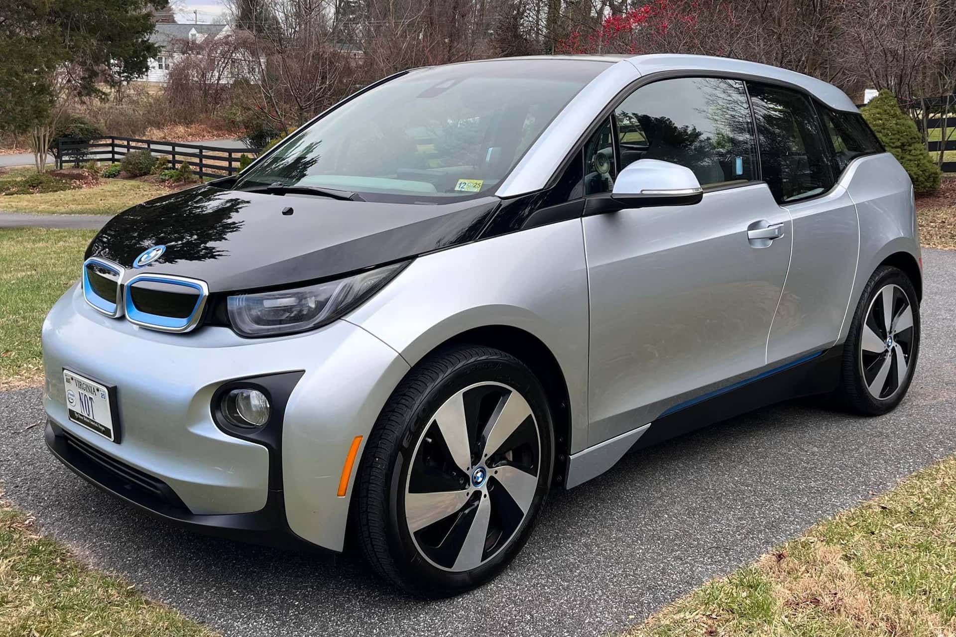 2014 BMW i3 sold for $9,100