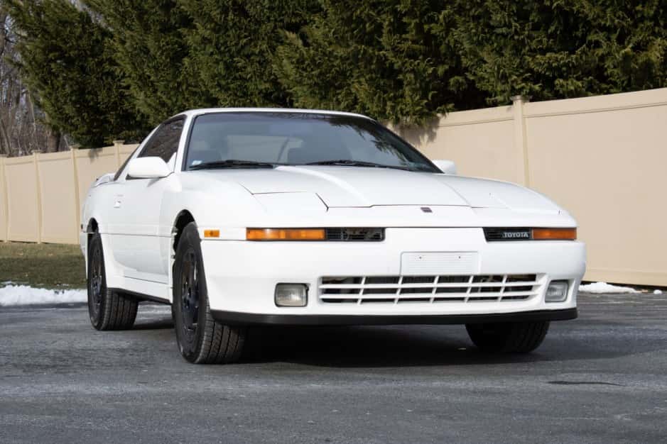 1990 Toyota Supra A70 (1986-1992) sold for $9,590