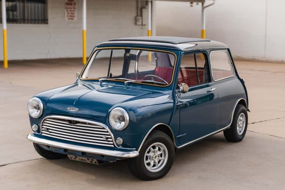 1967 Mini Mk I & Mk II sold for $31,000