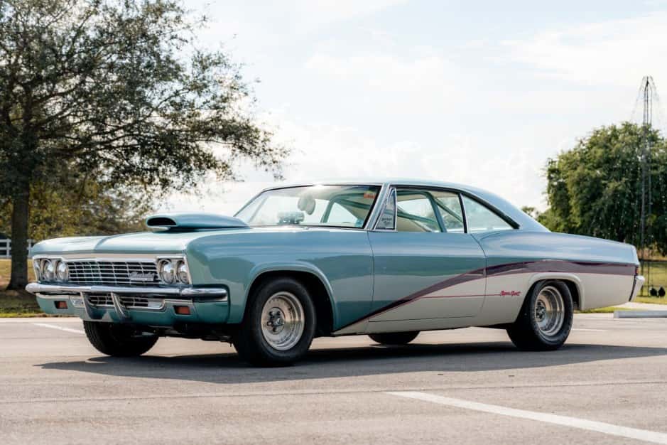 1966 Chevrolet Impala sold for $18,916