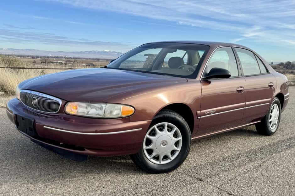 1999 Buick Century sold for $6,100