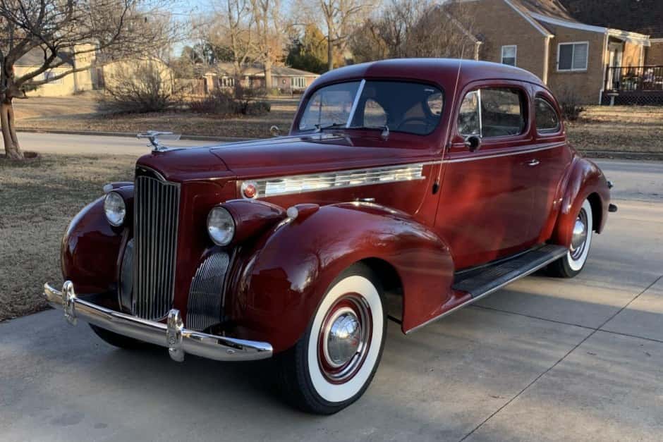 1940 Packard Eight sold for $16,000