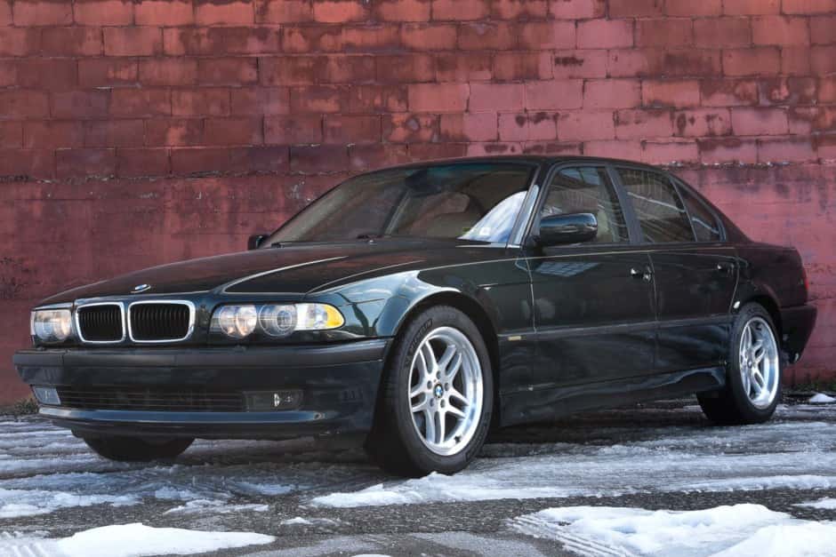 2001 BMW E38 7-Series sold for $7,740