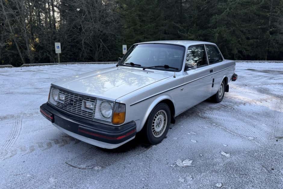 1979 Volvo 240 sold for $6,000
