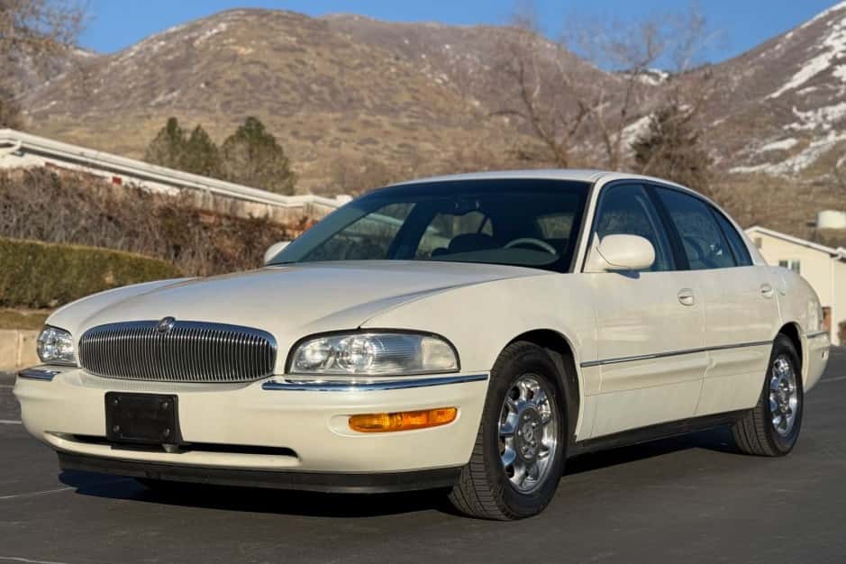 2000 Buick Park Avenue sold for $11,350