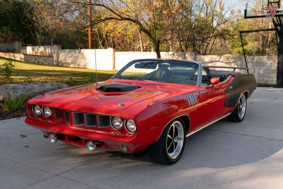 1971 Plymouth Barracuda sold for $121,000