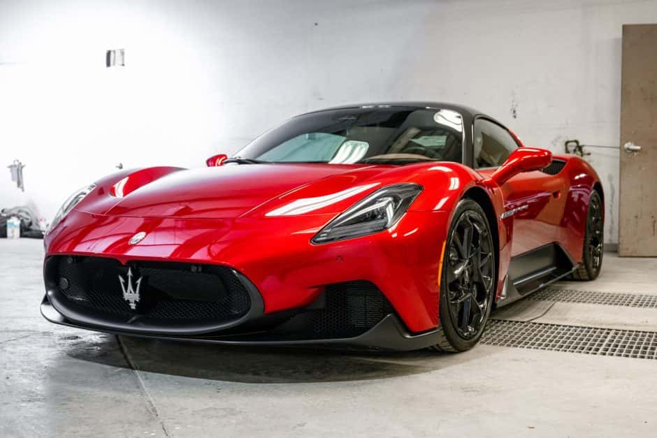 2023 Maserati MC20 sold for $164,000