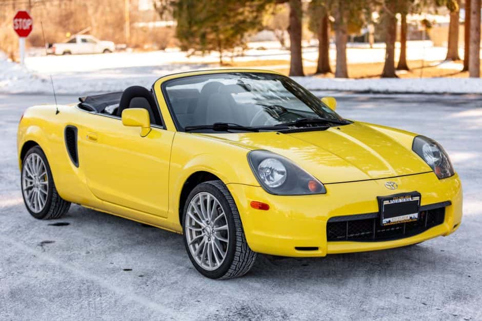 2001 Toyota W30 MR2 sold for $10,250