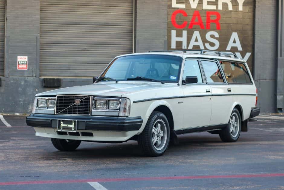 1985 Volvo 240 sold for $17,750