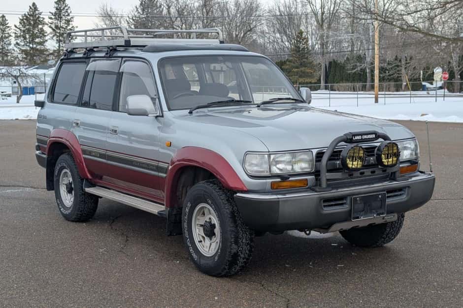 1990 Toyota Land Cruiser 80-Series sold for $10,750