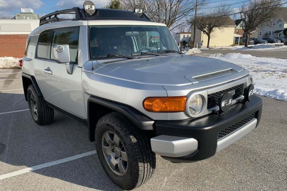 2008 Toyota FJ Cruiser sold for $24,500