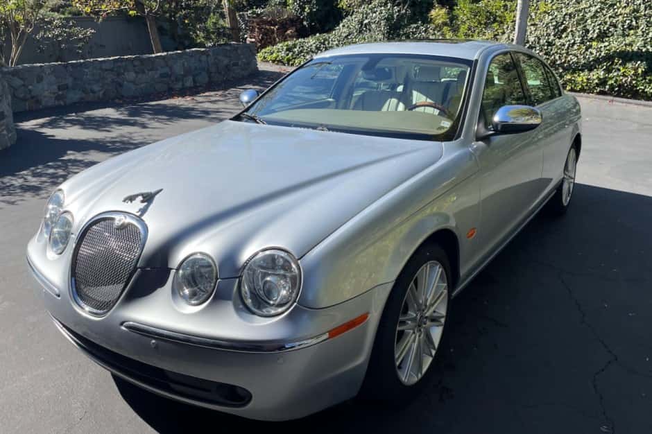 2007 Jaguar S-Type (1999-2007) sold for $6,500