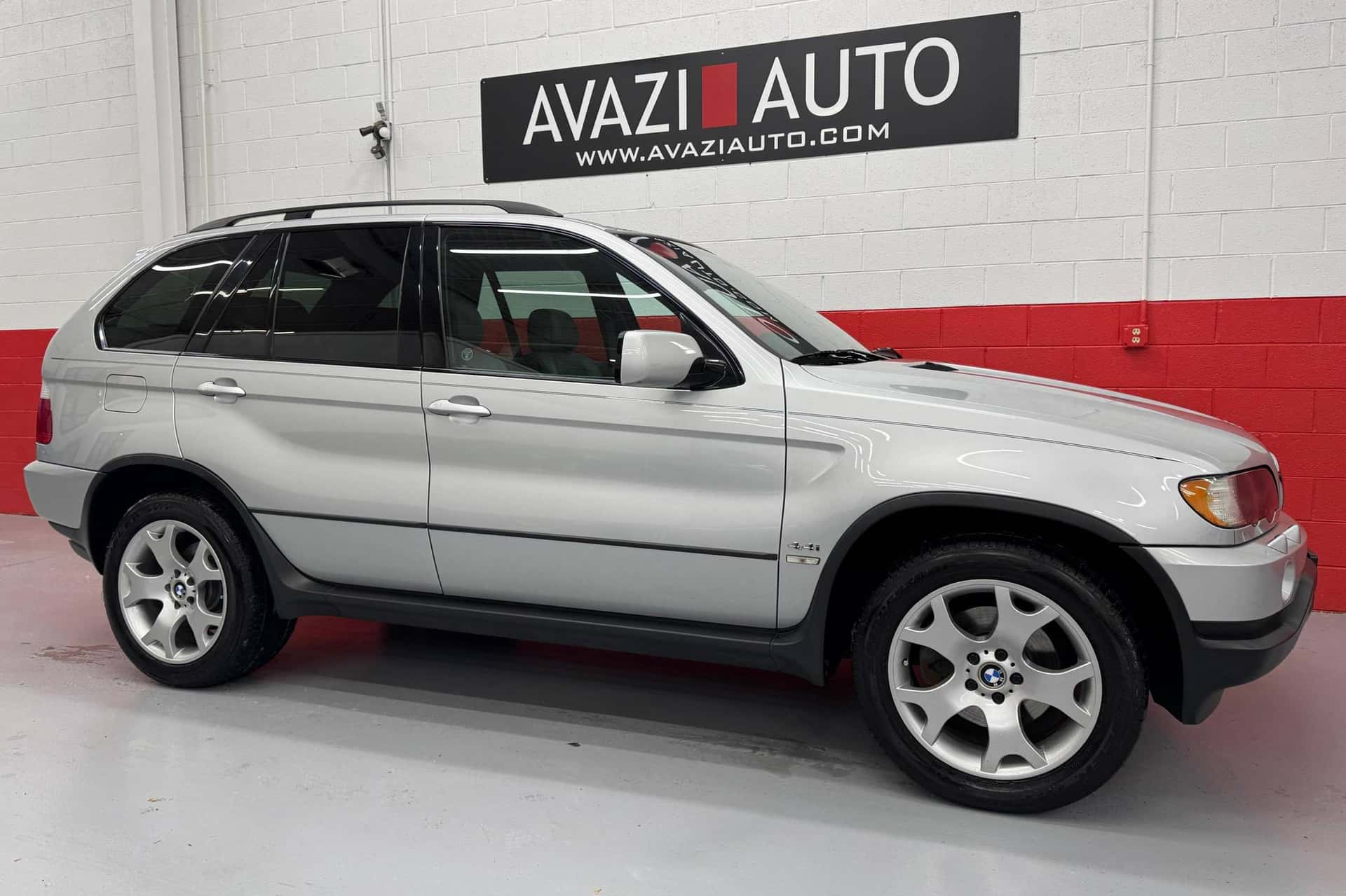 2000 BMW X5 sold for $8,400