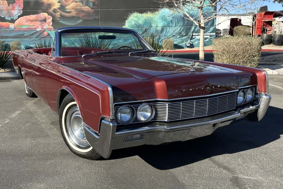 1967 Lincoln Continental (1961-1969) sold for $54,853