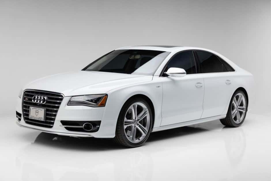 2013 Audi S8 sold for $30,888