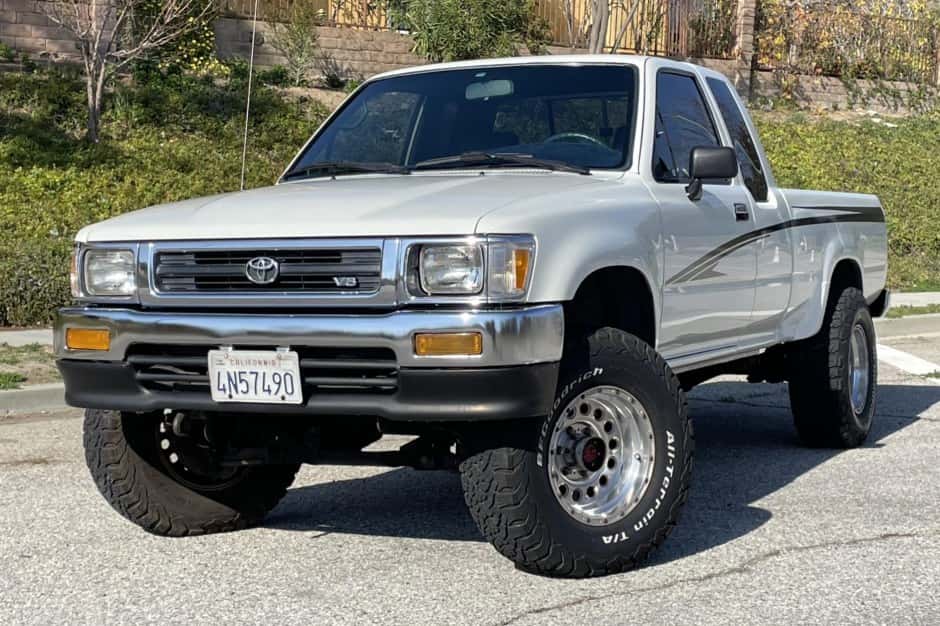 1993 Toyota Pickup (N80/90/100/110 1989-1997) sold for $21,500