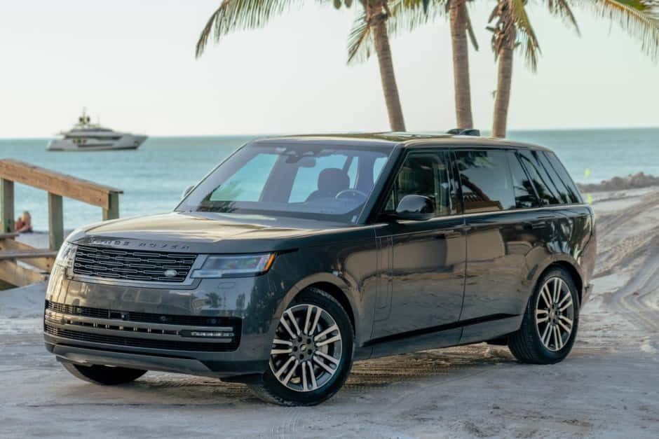 2023 Land Rover Range Rover L460 sold for $110,999