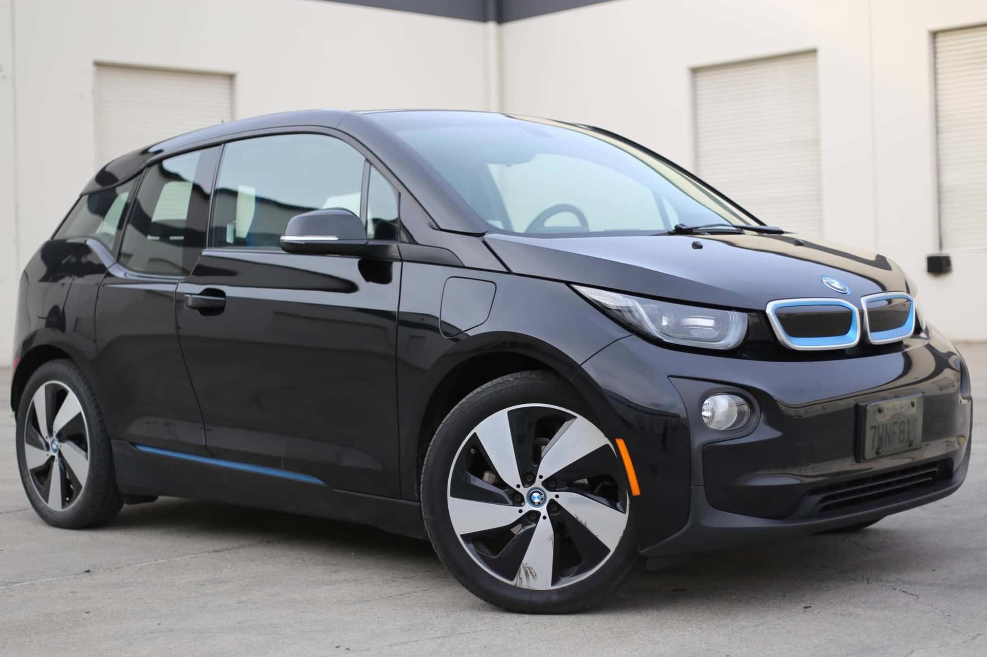2017 BMW i3 sold for $9,659