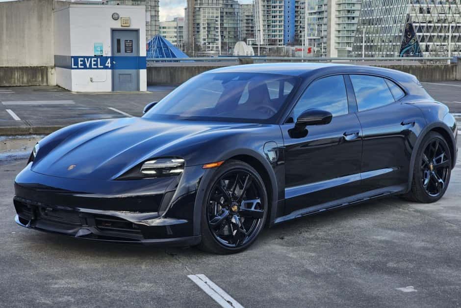 2023 Porsche Taycan sold for $76,107