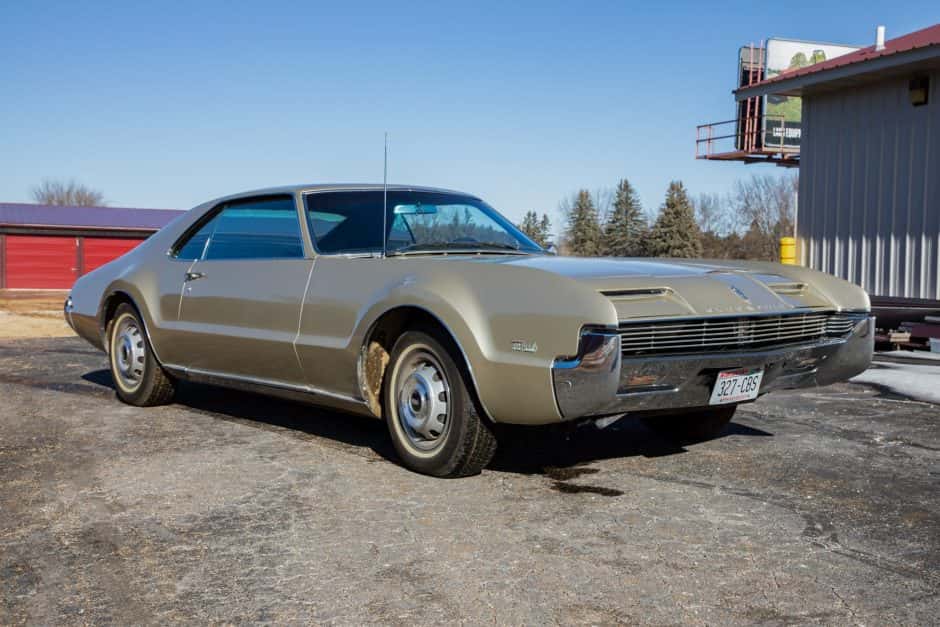 1966 Oldsmobile Toronado sold for $16,777