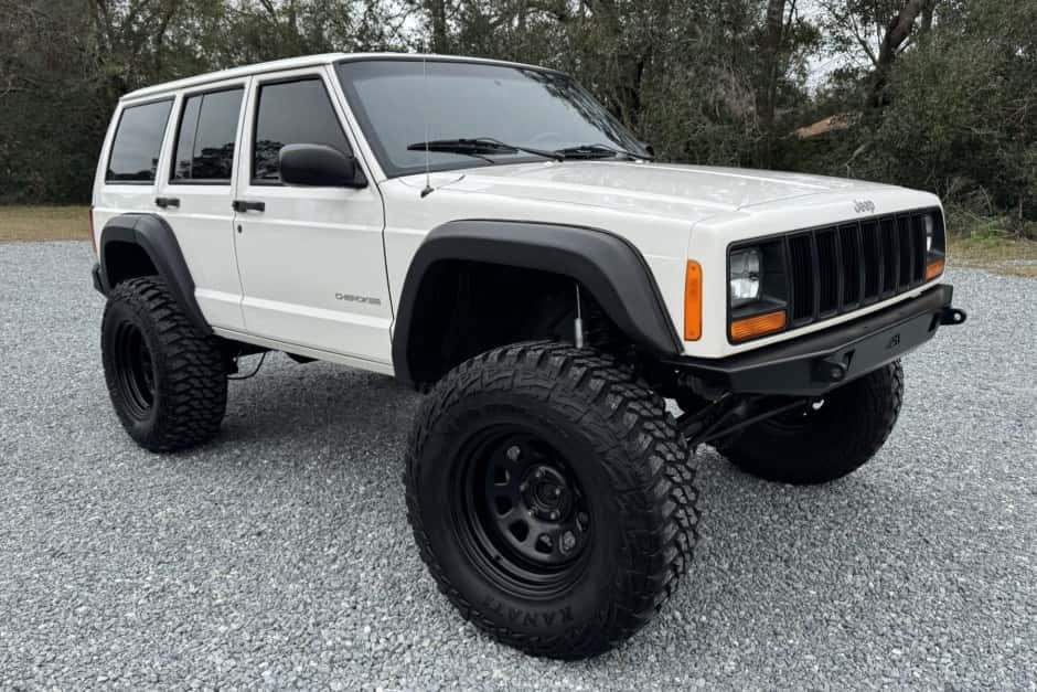 1999 Jeep XJ Cherokee sold for $15,000