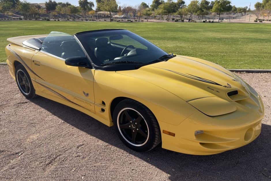 2002 Pontiac Firebird (1993-2002) sold for $36,250