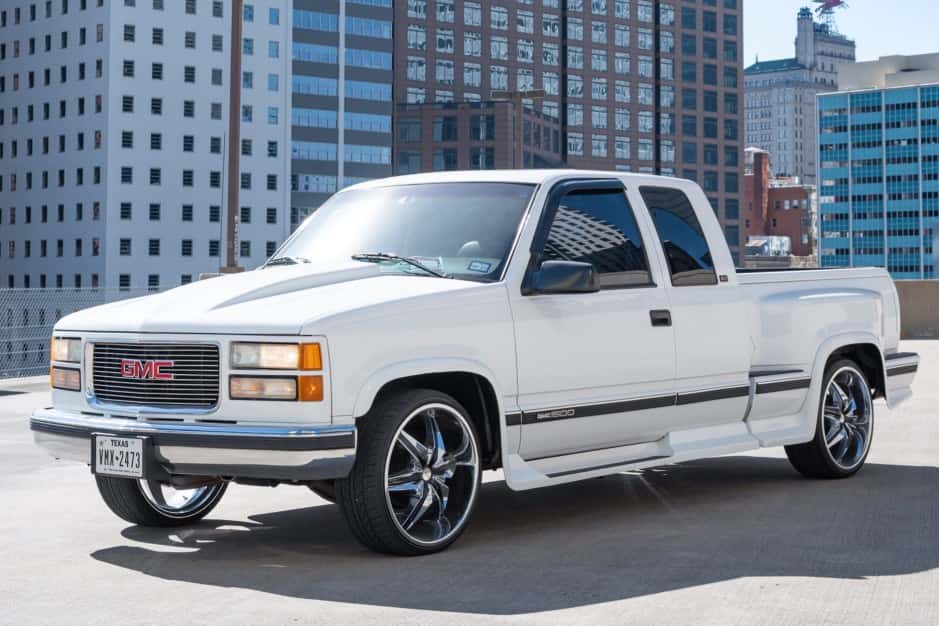 1996 GMC Sierra (GMT400 1988-2002) sold for $7,950