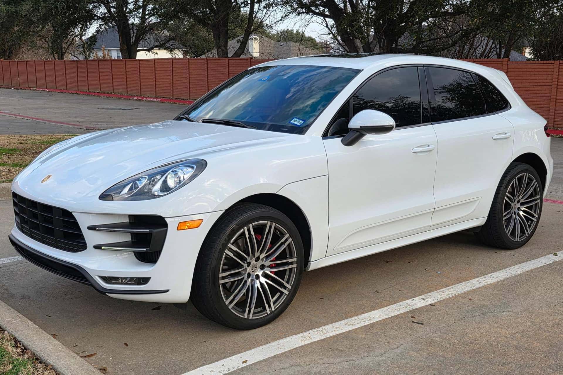 2015 Porsche Macan sold for $16,500