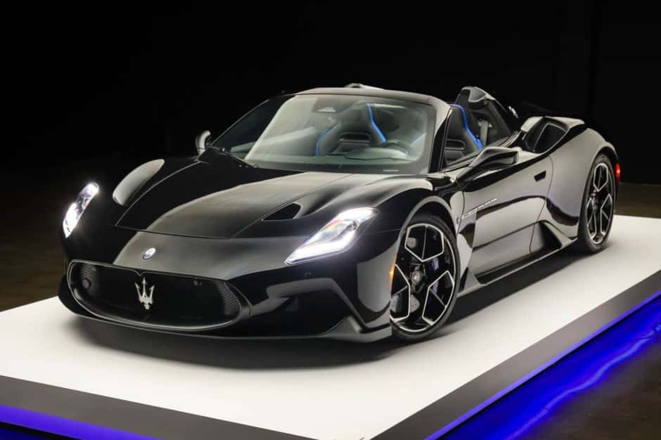 2023 Maserati MC20 sold for $220,000