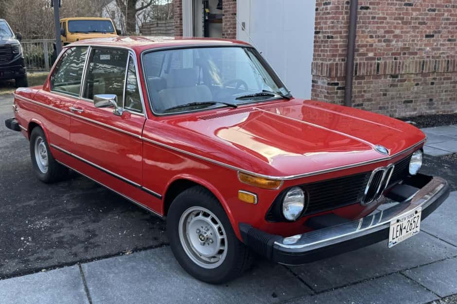 1974 BMW 2002tii sold for $24,002