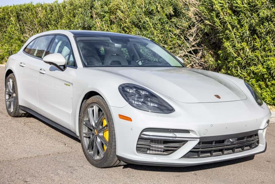 2019 Porsche Panamera sold for $87,000