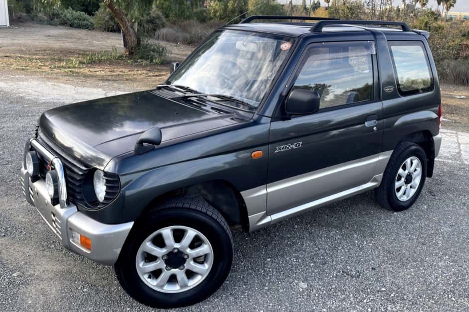 1996 Mitsubishi Pajero & Montero sold for $3,900