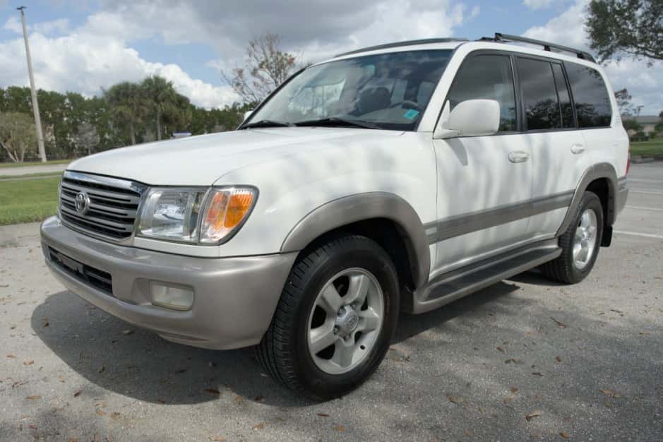 2005 Toyota Land Cruiser 100-Series sold for $24,750