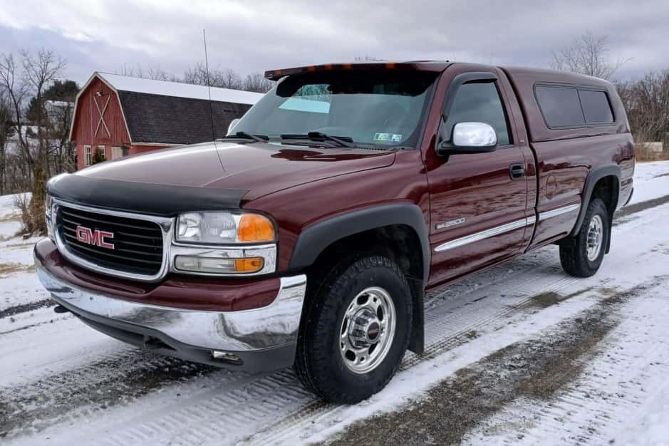 2001 GMC Sierra HD (GMT800 2000-2007) sold for $8,600