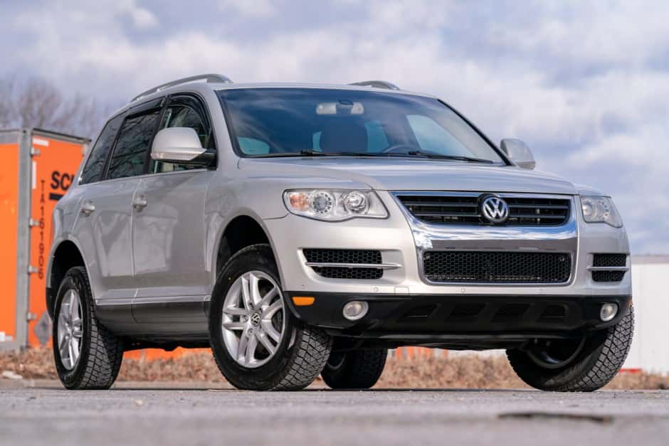 2009 Volkswagen Touareg sold for $14,000