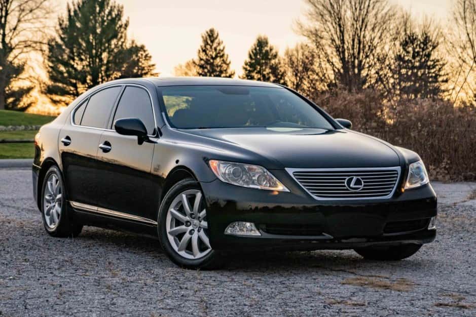 2008 Lexus LS Sedan sold for $20,100