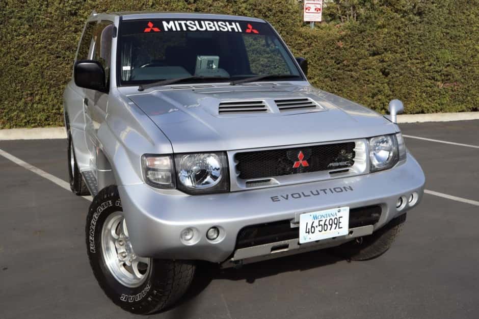 1997 Mitsubishi Pajero & Montero sold for $31,000