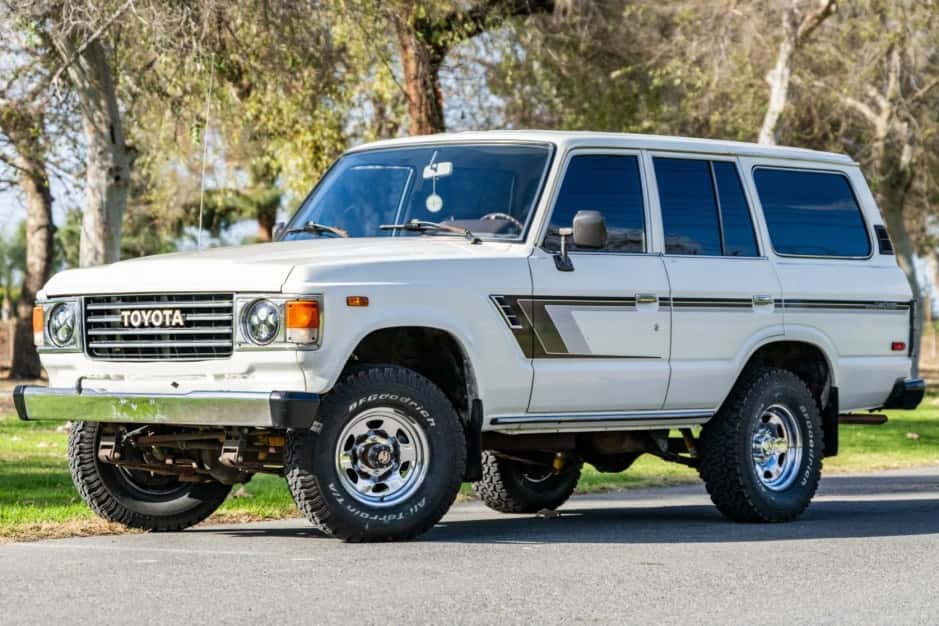1982 Toyota Land Cruiser 60-Series sold for $13,000