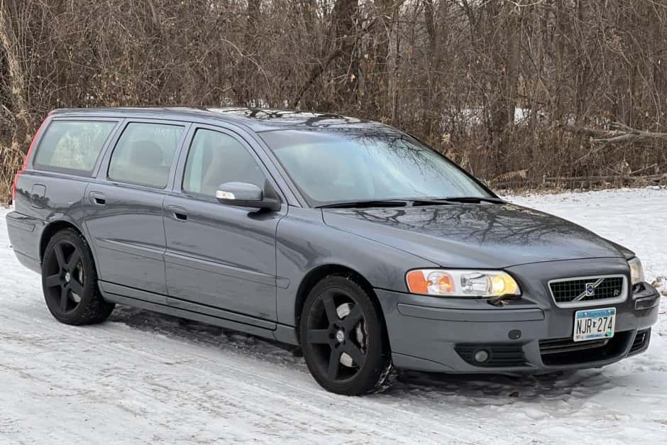 2007 Volvo V70R sold for $17,000