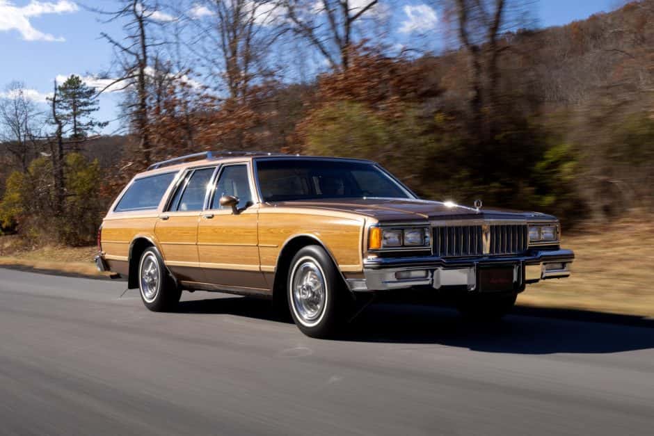 1987 Pontiac Safari sold for $36,500