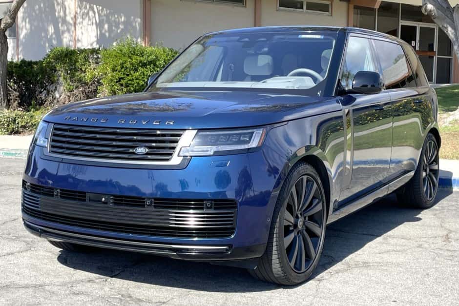 2023 Land Rover Range Rover L460 sold for $162,000