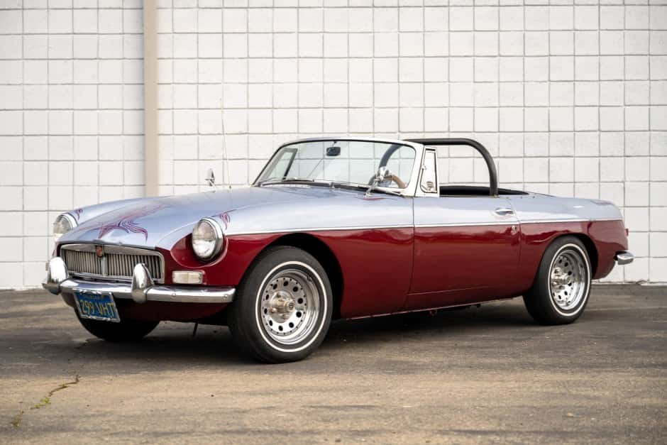 1963 MG MGB sold for $9,669