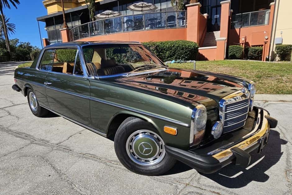 1974 Mercedes-Benz W114 & W115 sold for $12,000